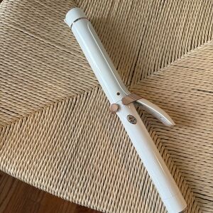 New ( no box ) T3 Luxe White and Gold Hair Styler